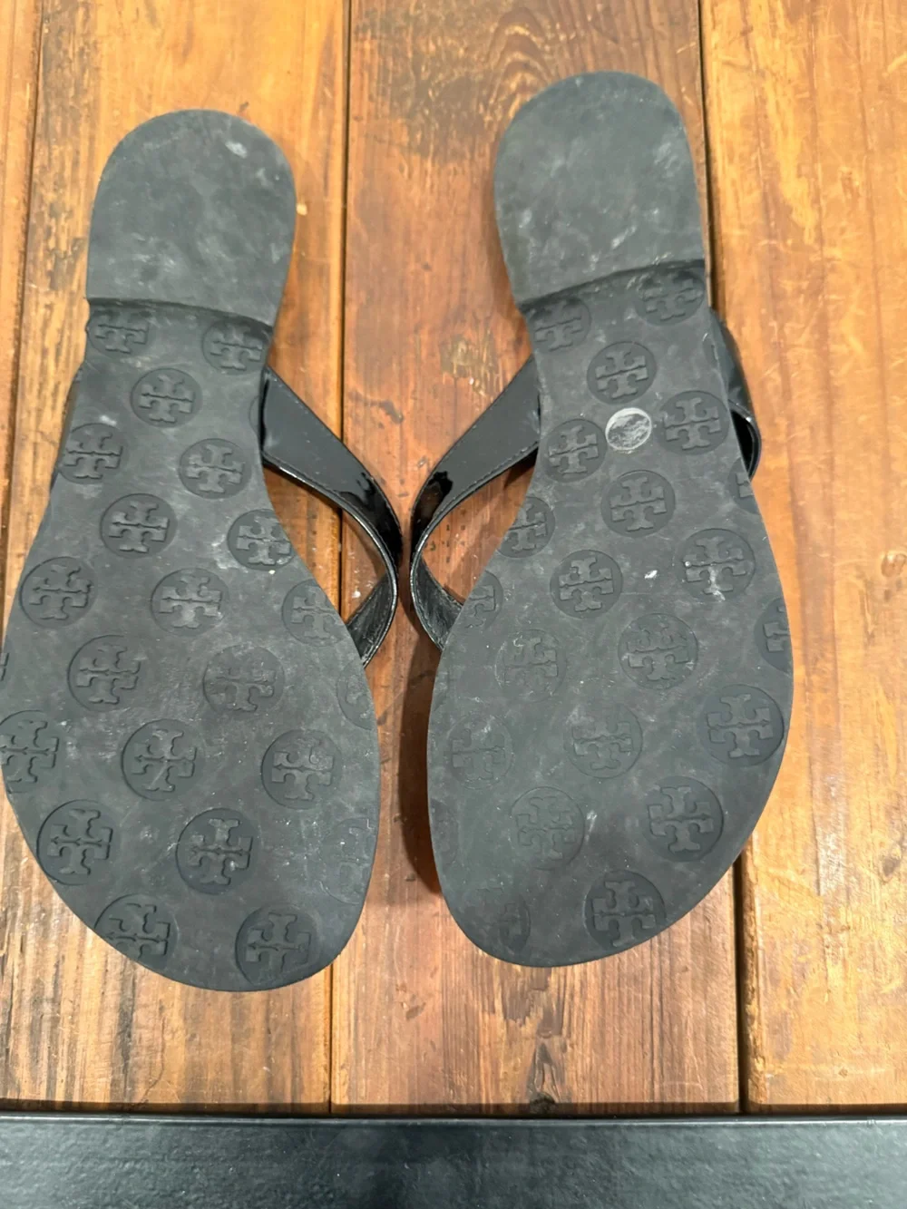 Tory Burch reposhing this